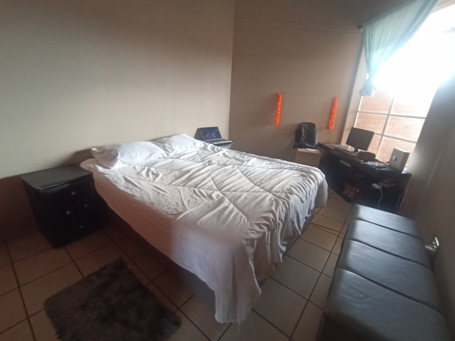 To Let 1 Bedroom Property for Rent in Potchefstroom South North West